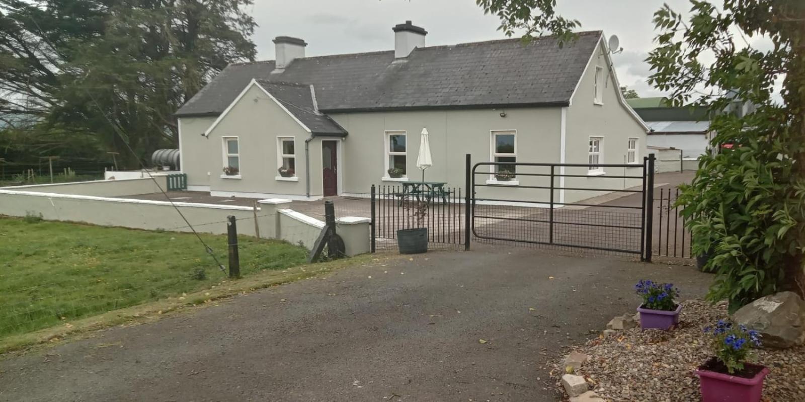 Birdhill Farmhouse Tipperary Esterno foto